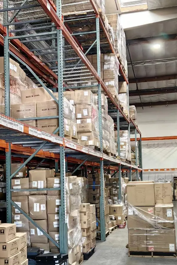 Warehouse service advantages